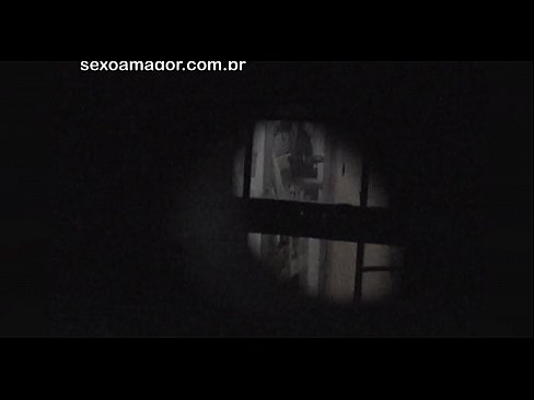 ❤️ 블론디는 중공 벽돌 뒤에 숨겨진 이웃 뱃사공에 의해 비밀리에 비디오에 녹화됩니다. ️ 항문 포르노 우리 ko.tuberxxx.ru ❌️❤